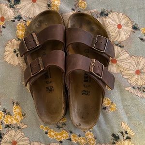 Brown leather Arizona Birkenstocks size 38